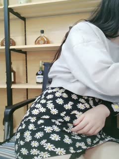 老司机推荐双妹抠穴直播视频，再加码开放福利给哥哥们一对一的服务