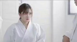 后入制服小骚逼给操哭了